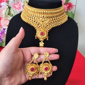 Gold plated bollywood Indian bridal necklace